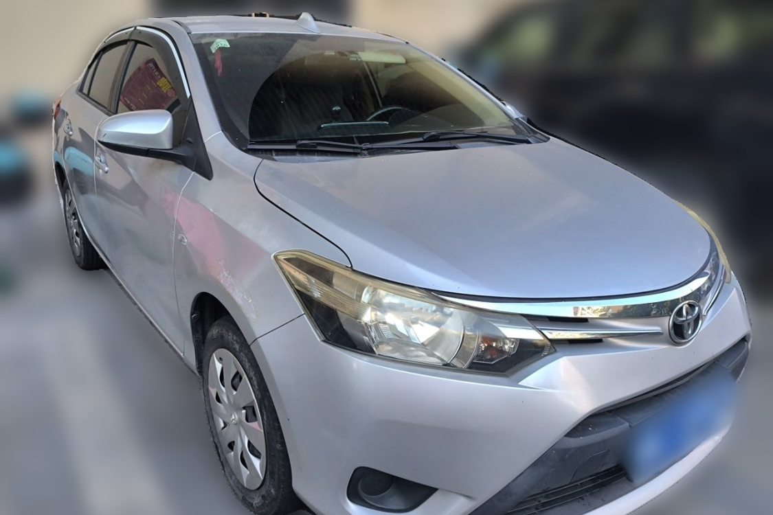 Toyota Vios 2015 immagine di auto #2