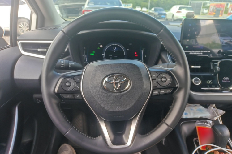 Toyota Corolla 2025 car image #11