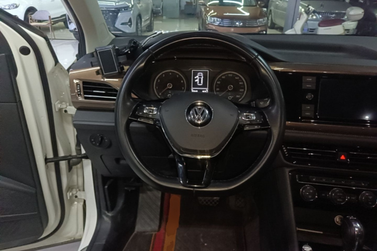 Volkswagen Tharu 2019 #15 Volkswagen Tharu 2019 car image #15