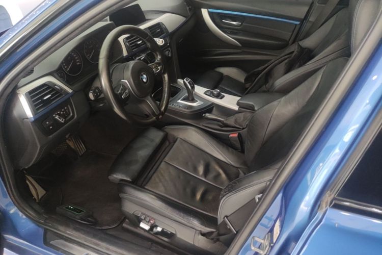 BMW 3 Series 2018 #19 BMW 3 Series 2018 car image #19