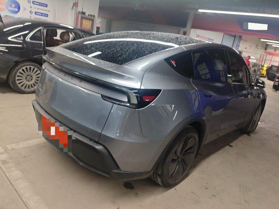 Tesla Model Y 2025 #3 Tesla Model Y 2025 immagine di auto #3