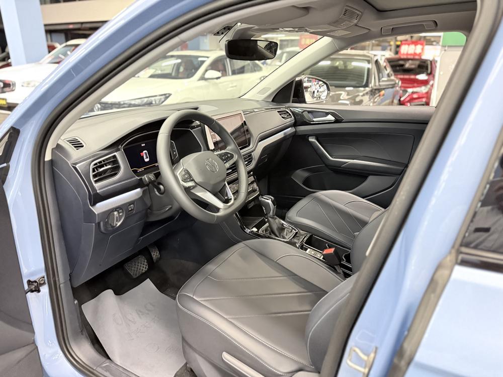 Volkswagen Tharu 2024 car image #7
