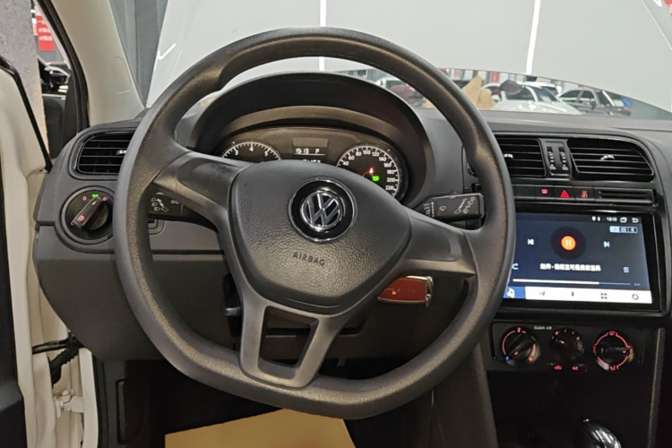 Volkswagen Polo 2019 #16 Volkswagen Polo 2019 car image #16