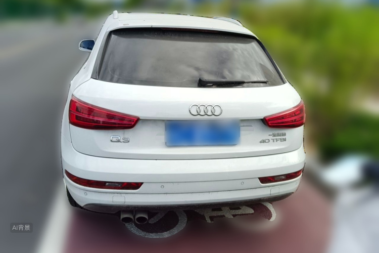 Audi Q3 2018 car image #6