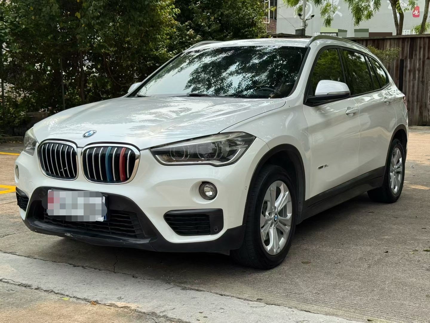 2017 2017 car image
