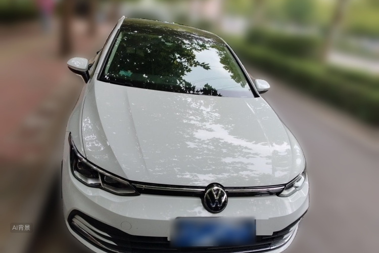 Volkswagen Golf 2021 car image #3