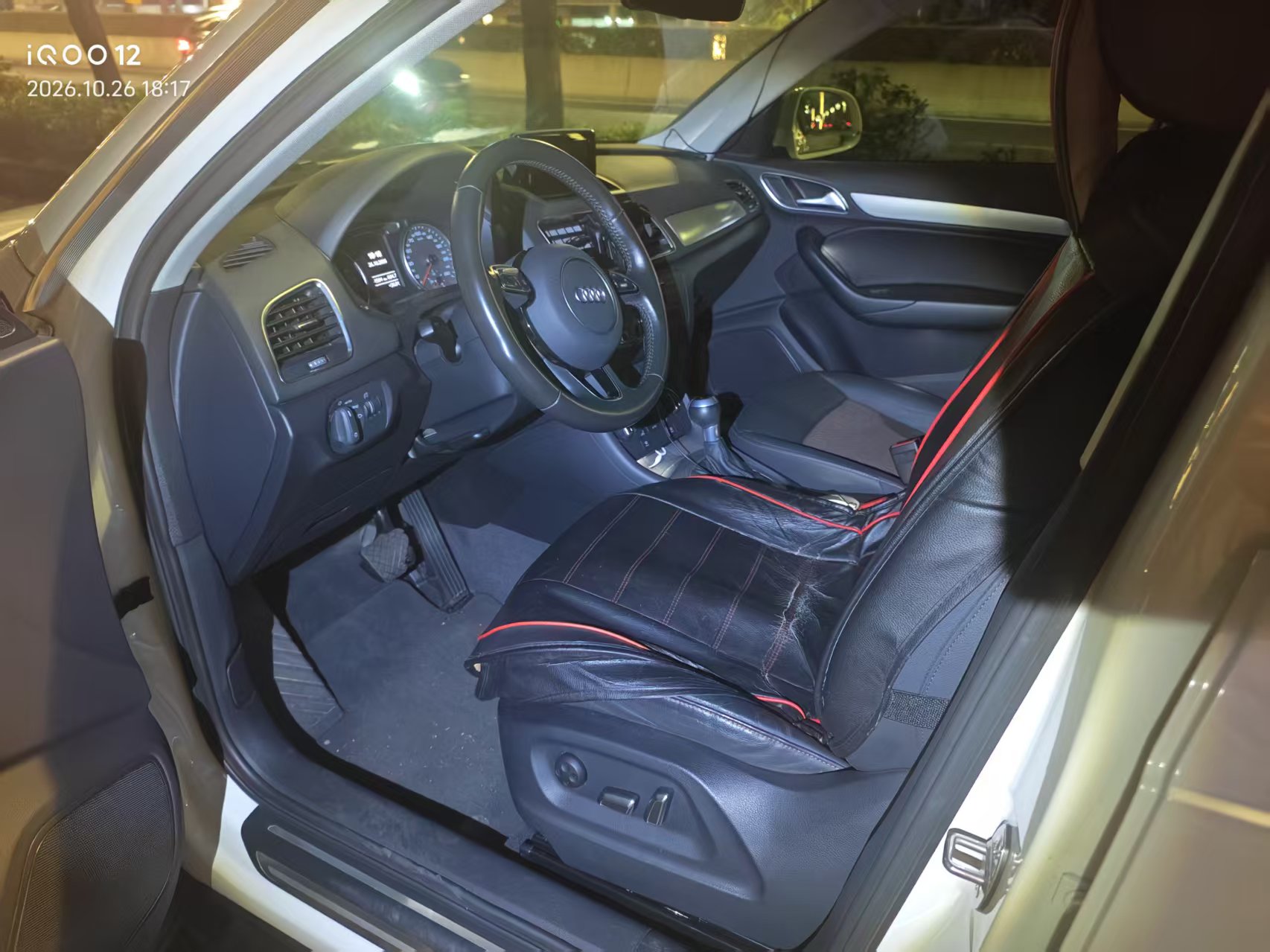 2019 car image #2