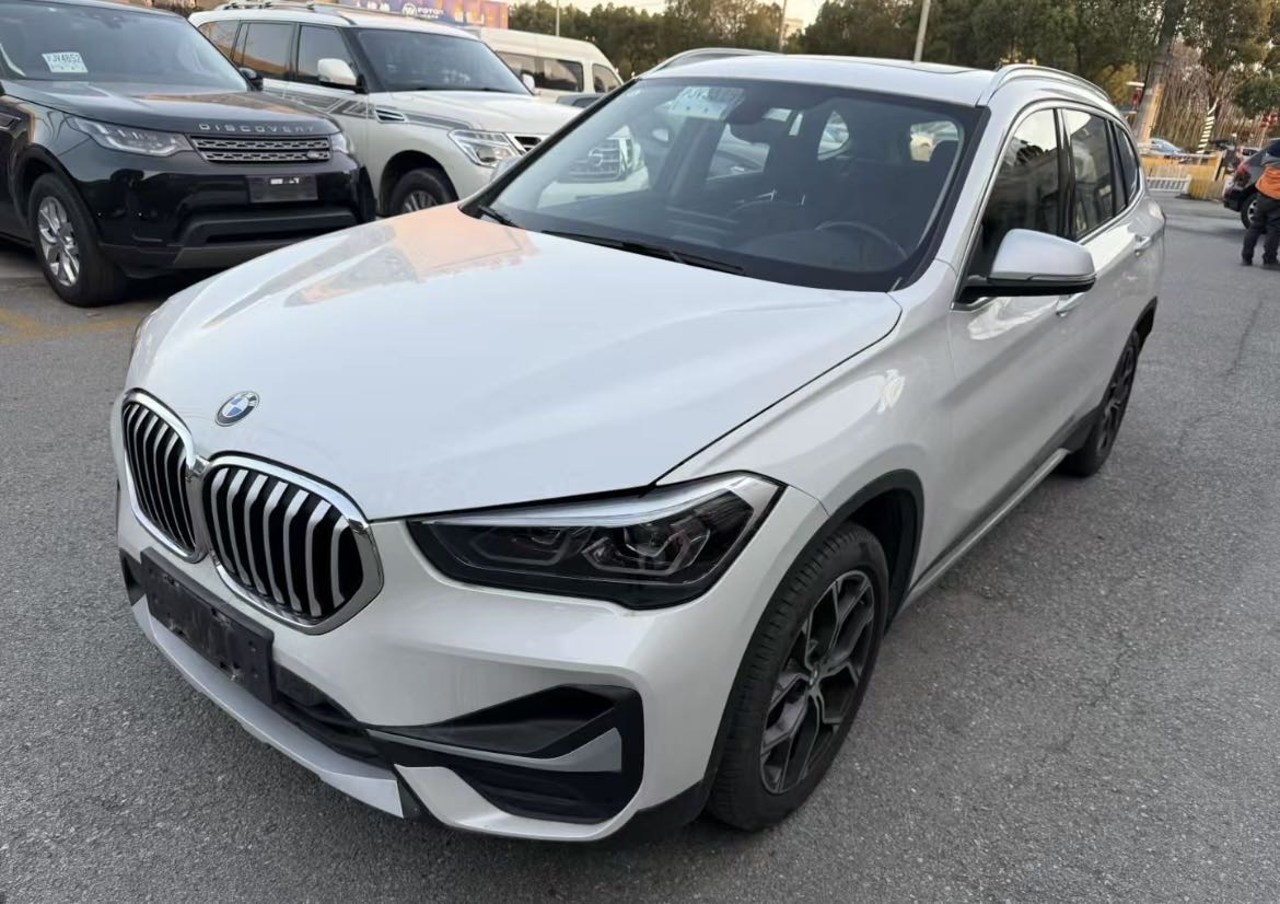 BMW X1 2023 BMW X1 2023 car image