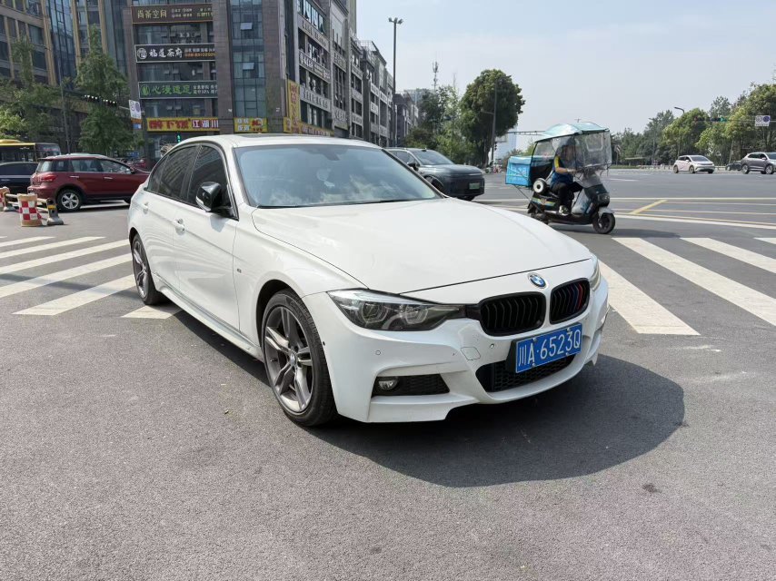 BMW 3 Series 2018 car image #3