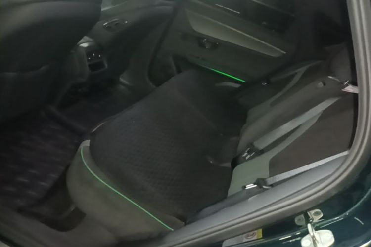 BYD Han 2022 car image #17