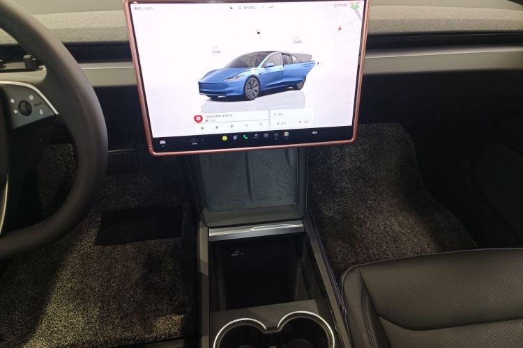 Tesla Model 3 2025 car image #23