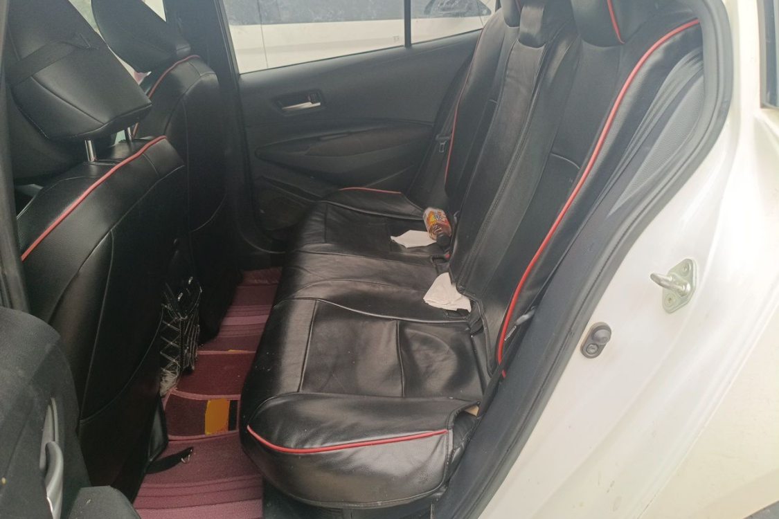 Toyota Corolla 2023 immagine di auto #21