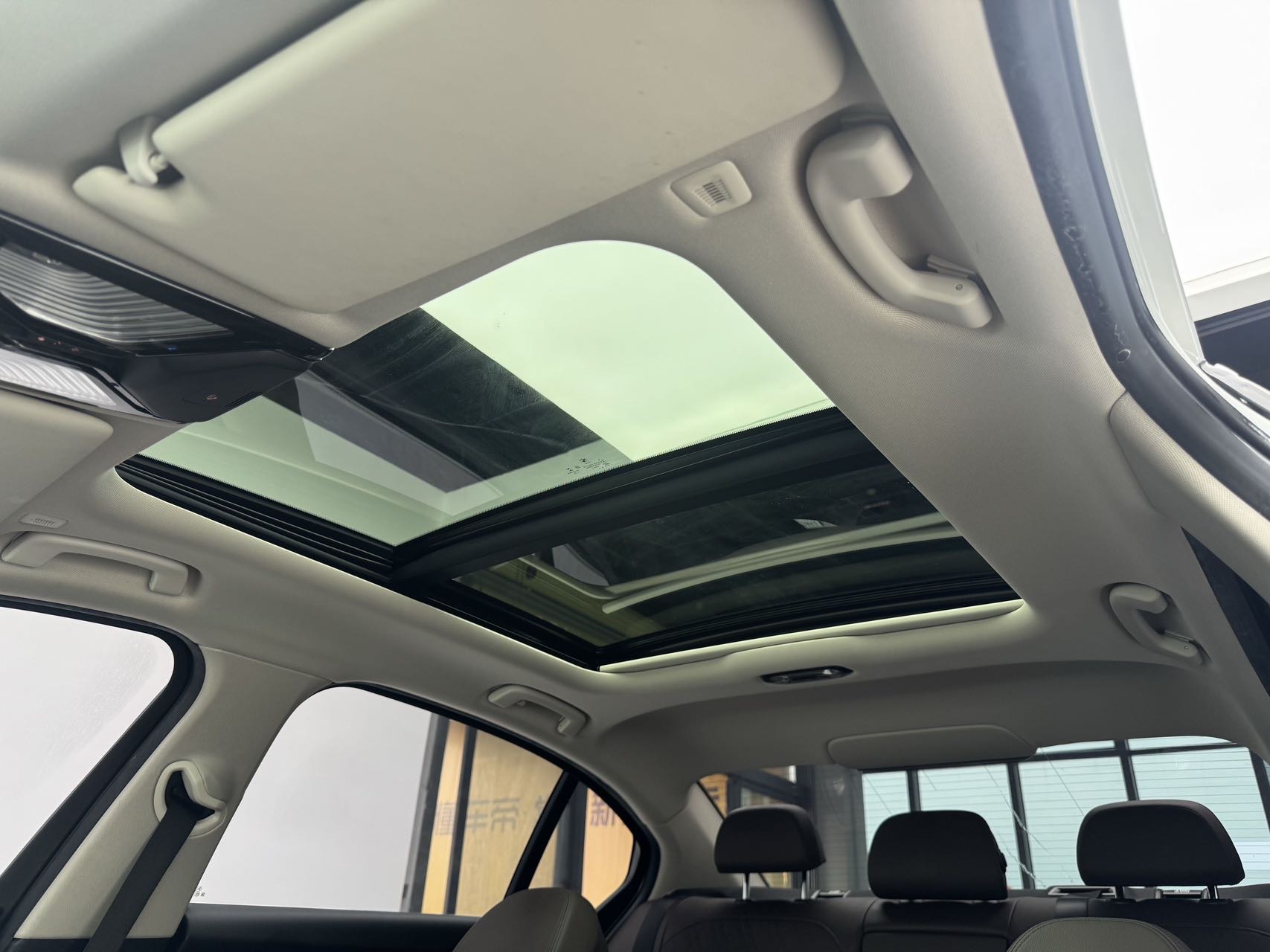 BMW i3 2022 image de voiture #7