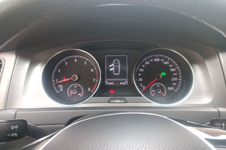 Volkswagen Golf 2015 car image #13