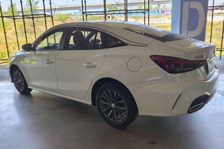 MG 5 2025 image de voiture #6