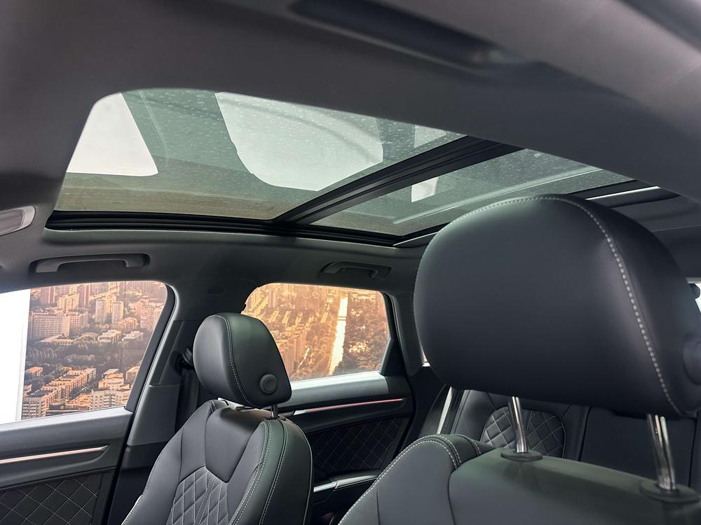 Audi Q3 2025 immagine di auto #14