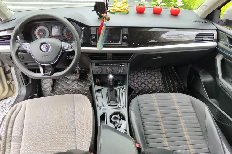 Volkswagen Lavida 2020 car image #11