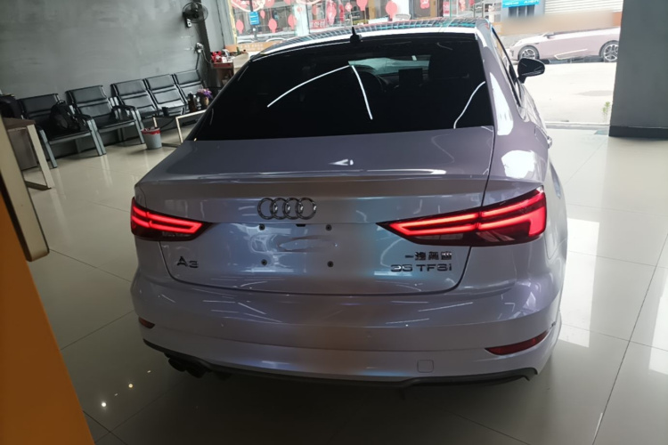 Audi A3 2019 car image #6