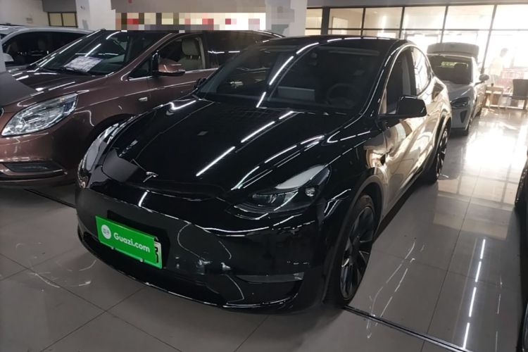 Tesla Model Y 2021 #2 Tesla Model Y 2021 car image #2