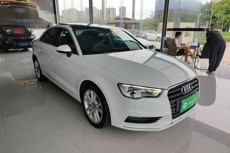 Audi A3 2016 immagine di auto #4