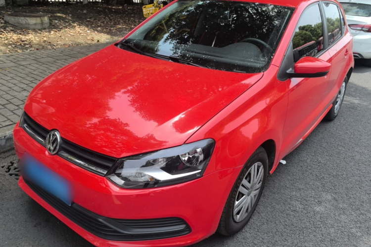 Volkswagen Polo 2018 car image #2