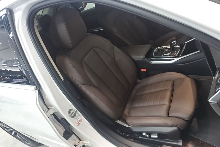 BMW 3 Series 2021 #24 BMW 3 Series 2021 car image #24