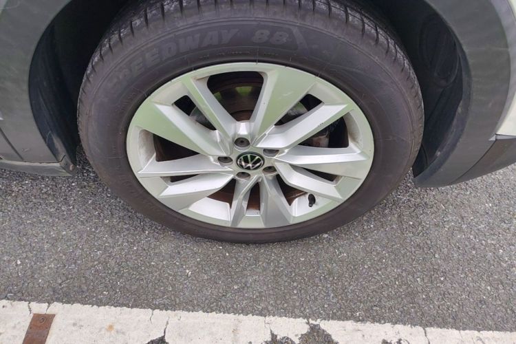 Volkswagen T-Cross 2021 car image #9
