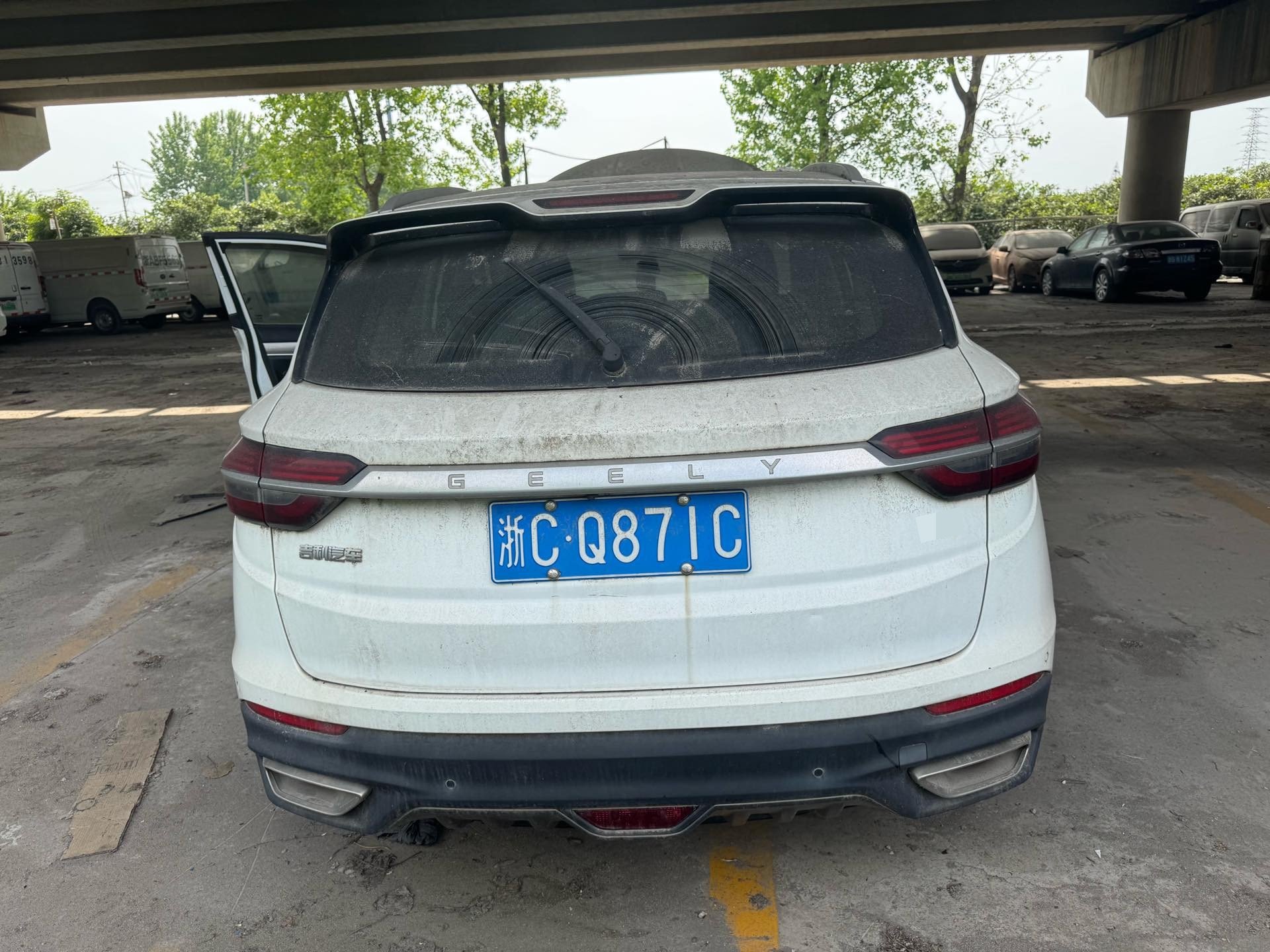 GEELY Coolray 2019 car image #3