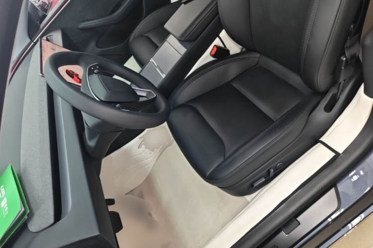 Tesla Model 3 2024 car image #15