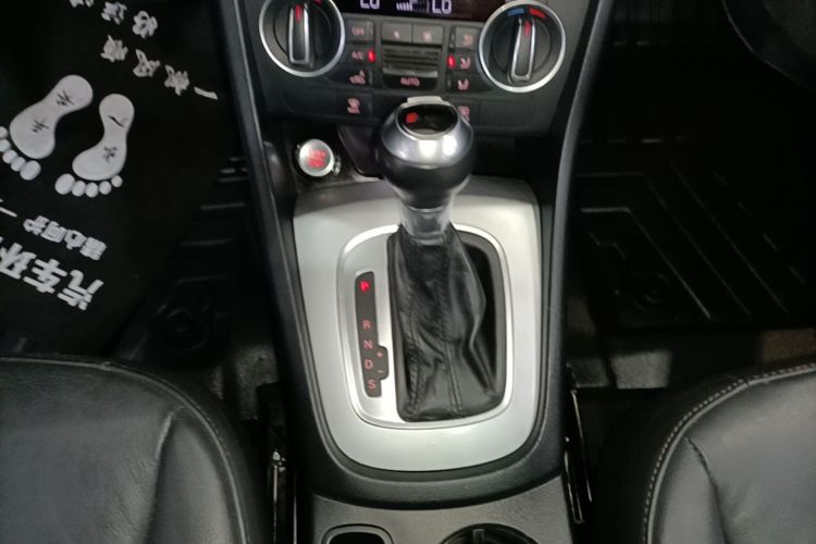 Audi Q3 2017 #14 Audi Q3 2017 car image #14