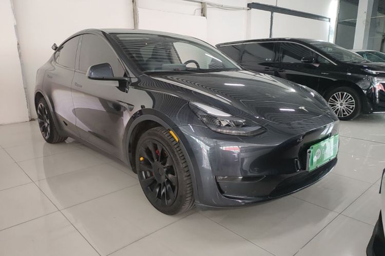 Tesla Model Y 2024 #4 Tesla Model Y 2024 immagine di auto #4