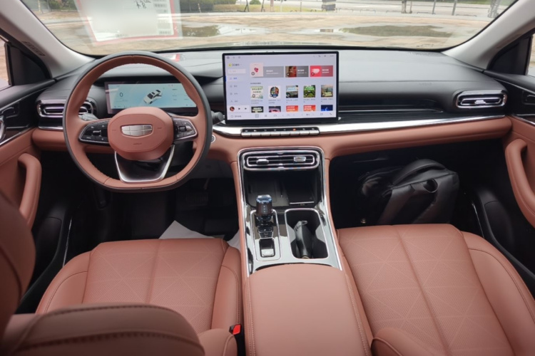 GEELY Emgrand 2025 car image #13