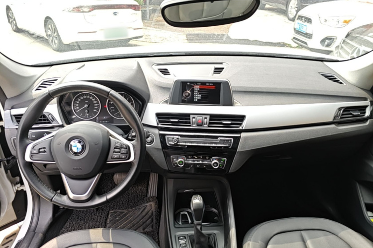 BMW X1 2016 car image #10