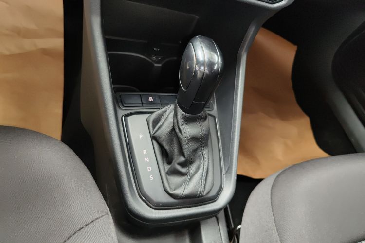 Volkswagen Santana 2022 car image #14