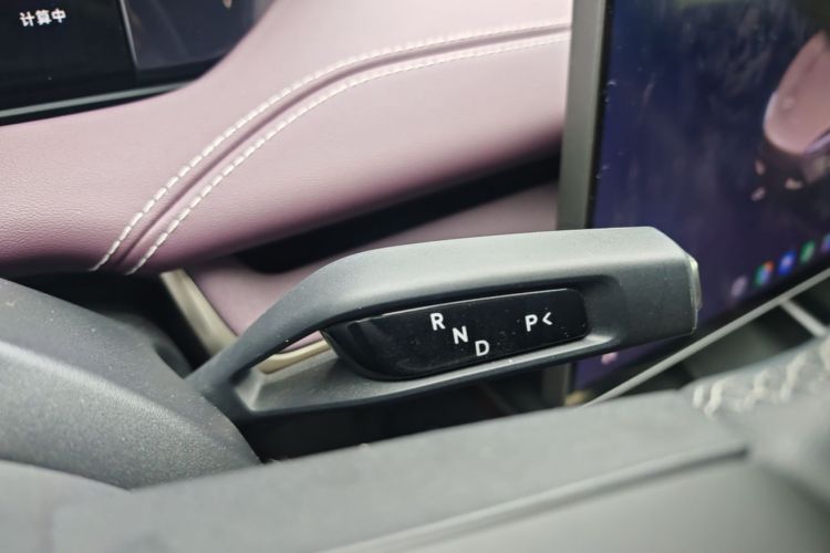MI SU7 2025 car image #14