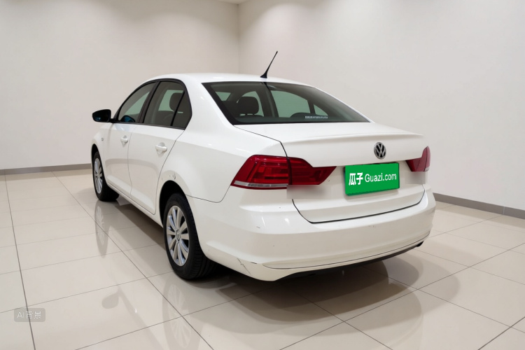 Volkswagen Santana 2017 car image #5