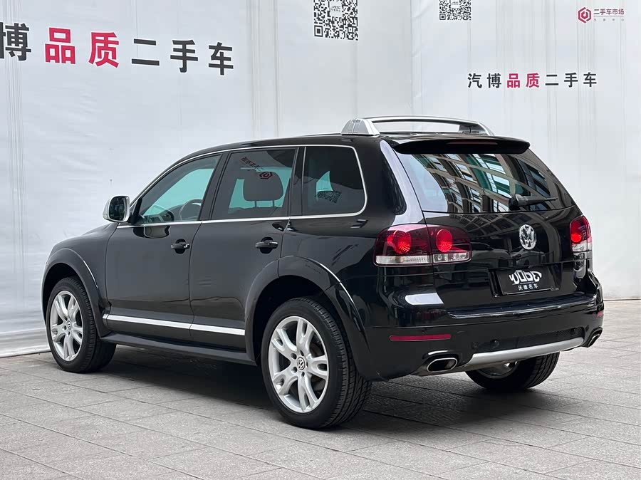 Volkswagen Touareg 2010 immagine di auto #6