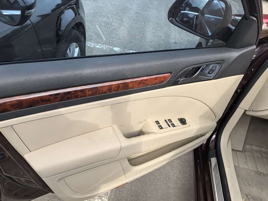 Skoda Superb 2011 imagen de coche #6