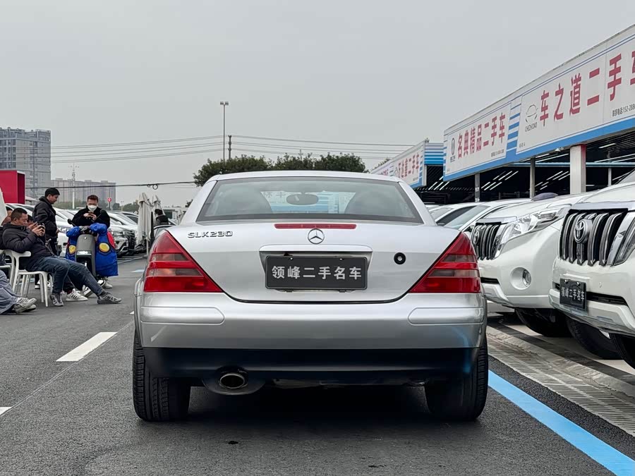 Mercedes-Benz SLK Class 2001 car image #6