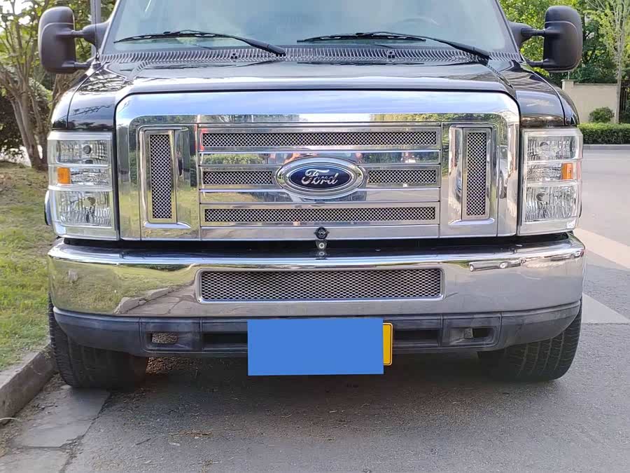 Ford E350 2011 imagem de carro #6