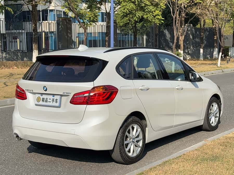 BMW 2 Series Tourer 2019 car image #6