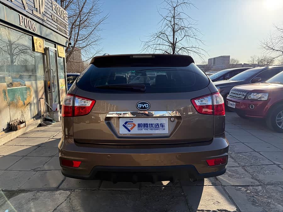 BYD S6 2012 изображение автомобиля #6