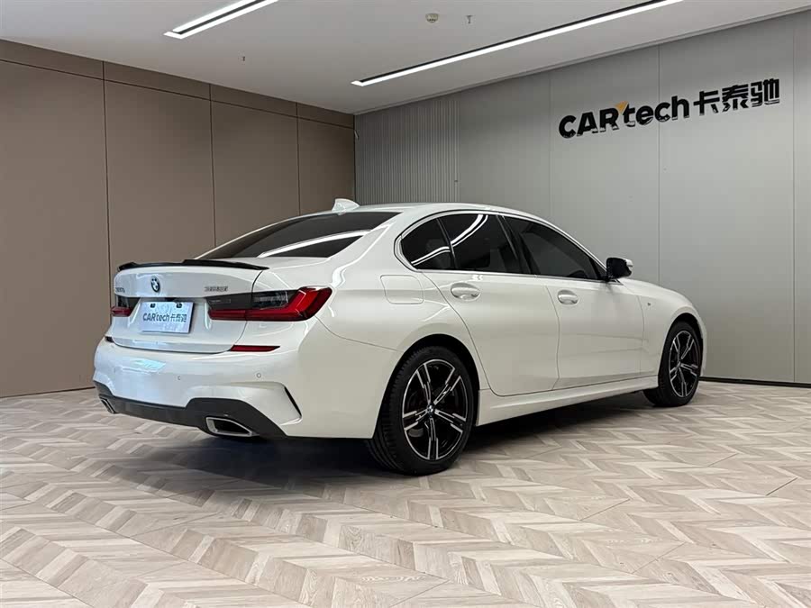 BMW i4 M50 2022 #6 BMW i4 M50 2022 car image #6