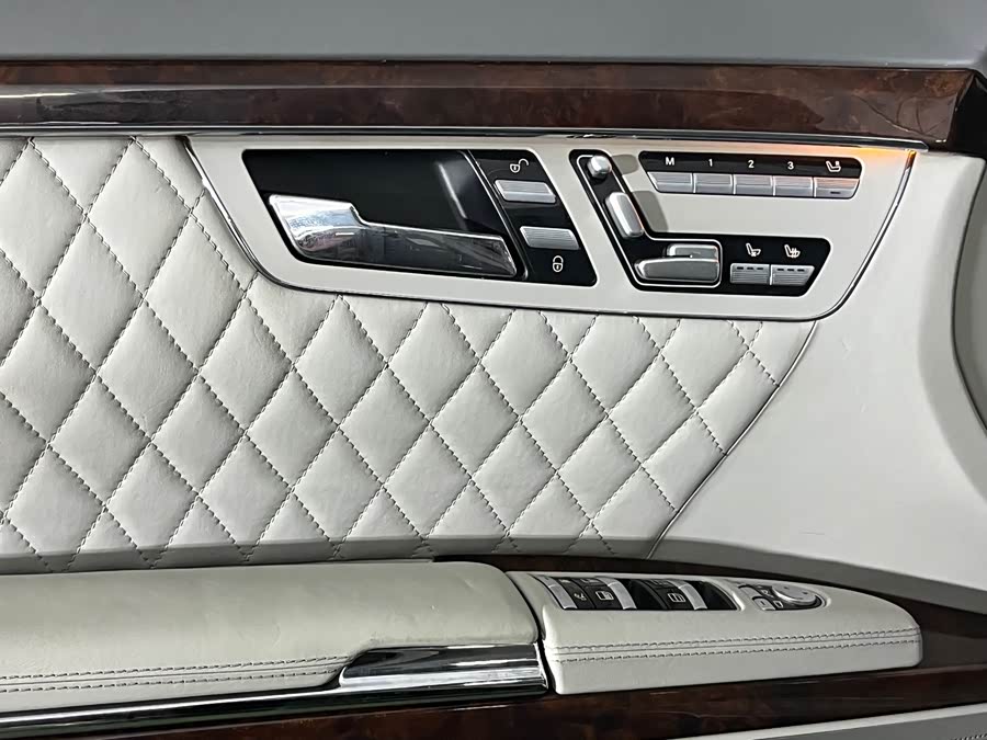 Mercedes-Benz S AMG 2012 изображение автомобиля #6