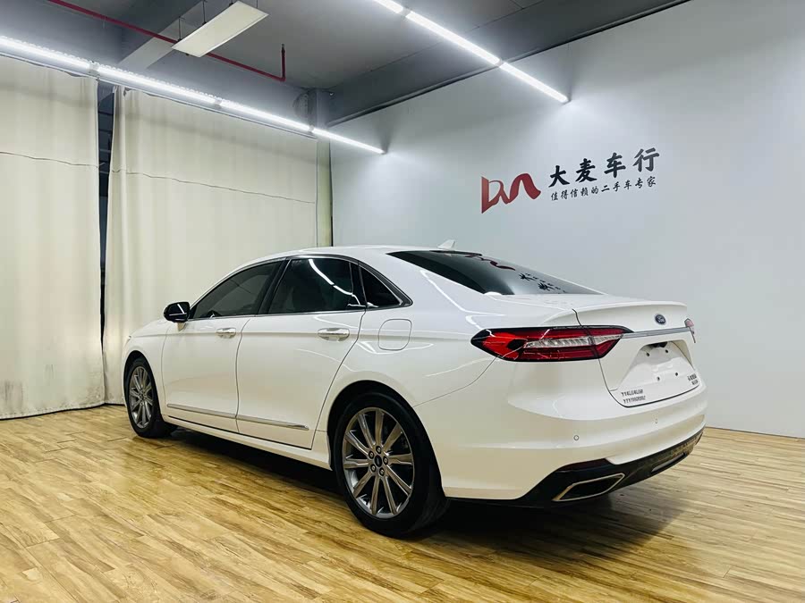 Ford Taurus 2021 car image #6