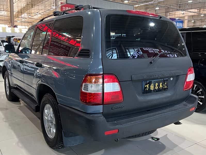 Toyota Land Cruiser 2005 #6 Toyota Land Cruiser 2005 car image #6