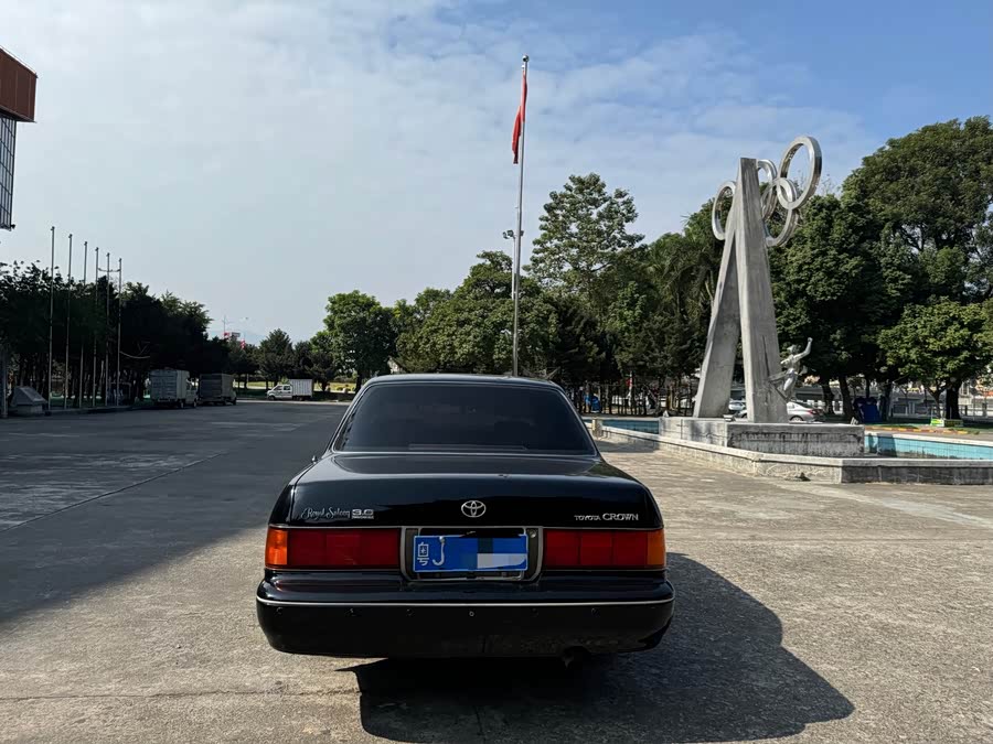 Toyota Crown 1993 immagine di auto #6