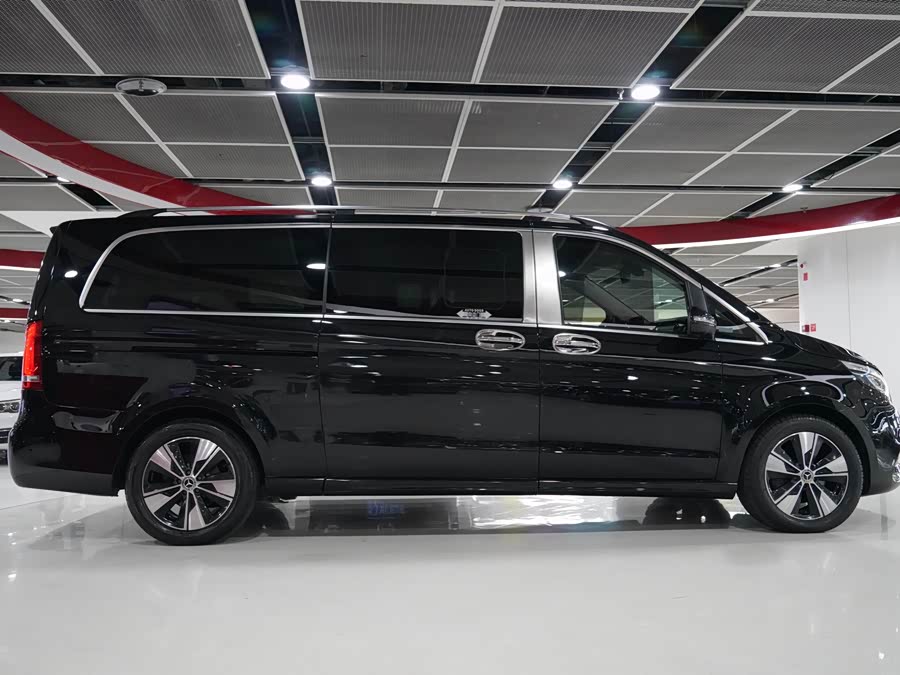 Mercedes-Benz V Class 2024 car image #6