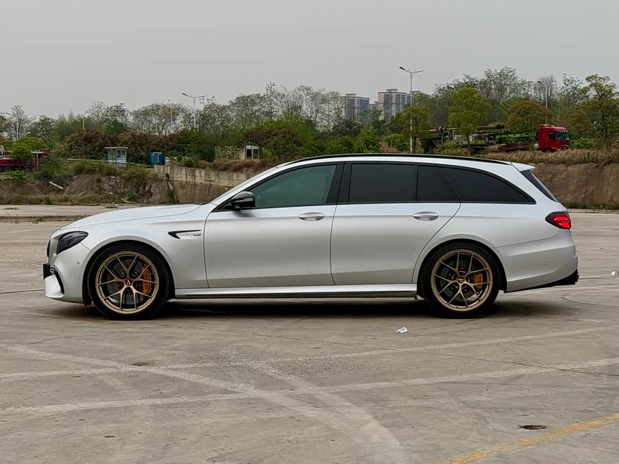 Mercedes-Benz E AMG 2019 immagine di auto #6