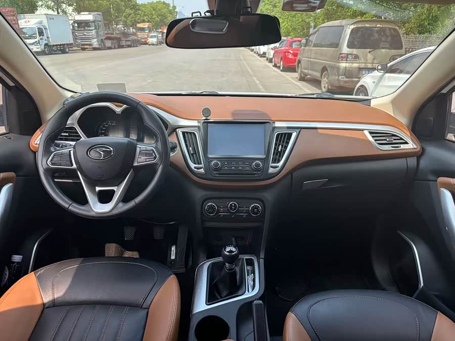 Soueast DX7 2017 car image #6